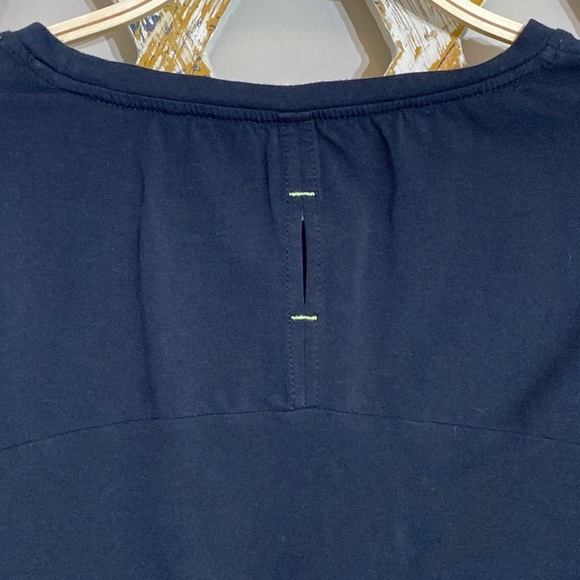 Mondetta Performance Gear tee - Picture 4 of 6